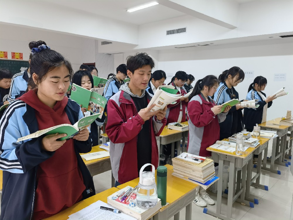 记录工贸学子的一天