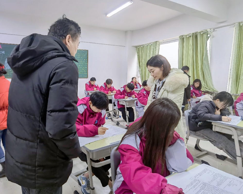 奋发有为 决战考场