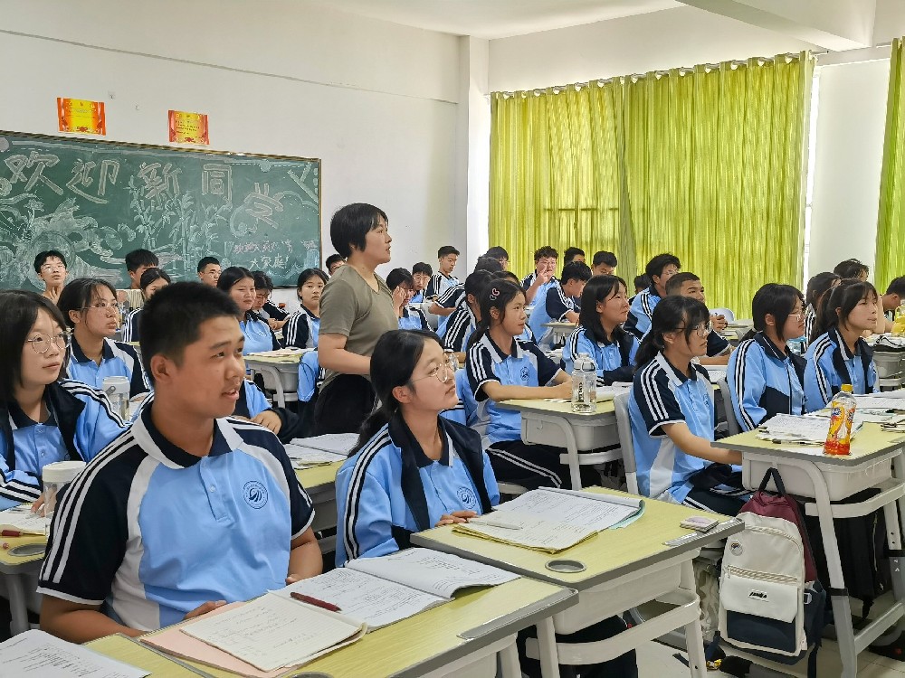点滴努力 皆是美好 | 走进工贸科技孩子们的上课日常